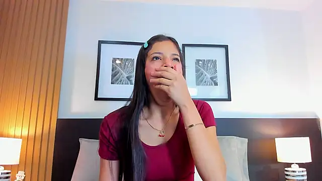 Snapshot of catalina_jolie chatting on 02.12.26 catalina jolie online show from 02.12.26