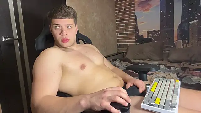 MusclePhantom online show from 04.17.26