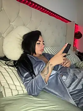 BELLABLACKXUK online show from 04.28.26