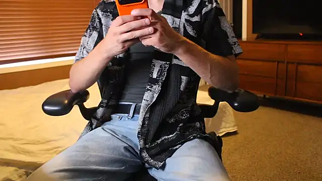 jjjjjfive online show from 08.05.26