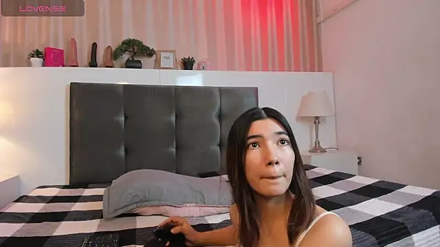 CuteButHarder online show from 04.10.26