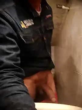 Snapshot of Jose9727 chatting on 11.20.25 Jose9727 online show from 11.20.25