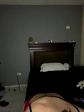 Karolineswettt online show from 09.25.25