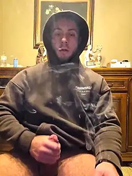 Snapshot of MushroomM1 chatting on 12.03.25 MushroomM1 online show from 12.03.25