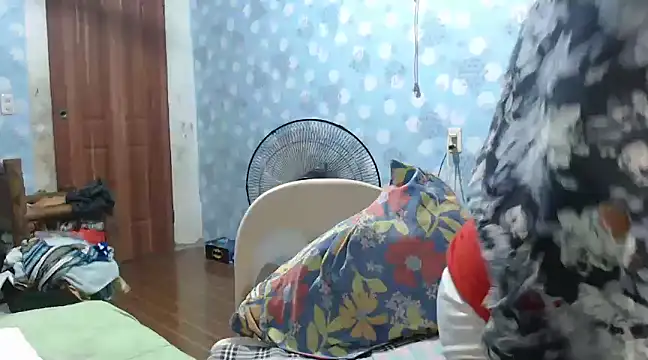 Snapshot of amazing_jane2918 chatting on 01.22.25 amazing jane2918 online show from 01.22.25