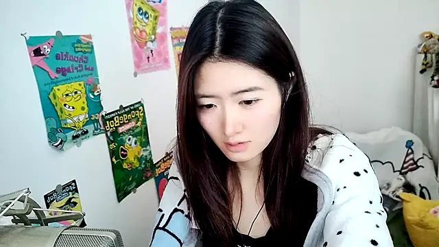 Snapshot of Moonlight-23 chatting on 10.23.25 Moonlight-23 online show from 10.23.25