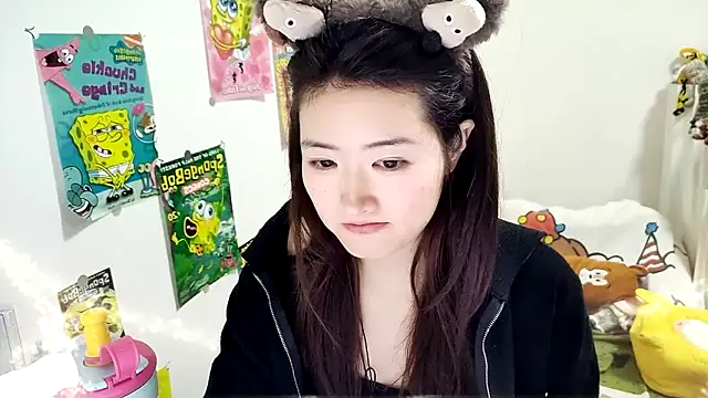 Snapshot of Moonlight-23 chatting on 10.26.25 Moonlight-23 online show from 10.26.25