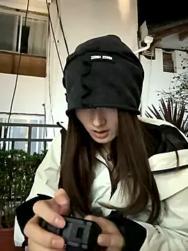 Snapshot of Moonlight-23 chatting on 11.08.25 Moonlight-23 online show from 11.08.25