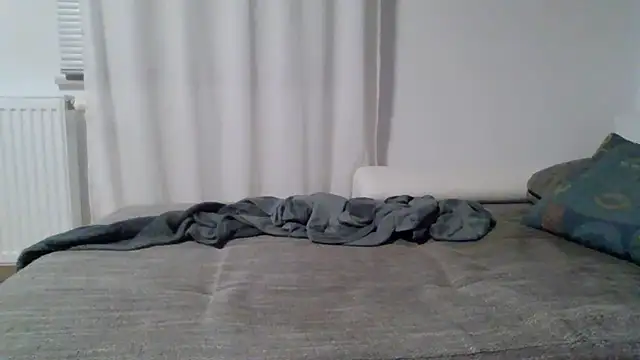 Snapshot of XLBarehengst chatting on 09.18.25 XLBarehengst online show from 09.18.25