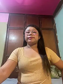 Snapshot of Hotcum_Shemale chatting on 04.21.26 Hotcum Shemale online show from 04.21.26
