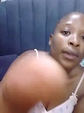 Snapshot of MrsMxx25 chatting on 10.09.25 MrsMxx25 online show from 10.09.25