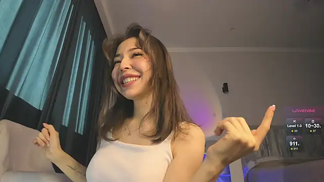 Snapshot of devaivy chatting on 09.20.25 devaivy online show from 09.20.25