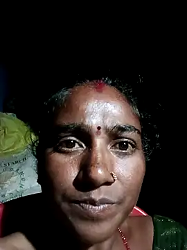 Snapshot of Sapna_hotA chatting on 09.26.25 Sapna hotA online show from 09.26.25