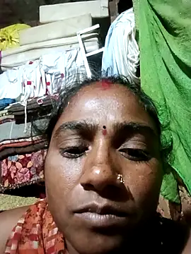 Snapshot of Sapna_hotA chatting on 10.29.25 Sapna hotA online show from 10.29.25