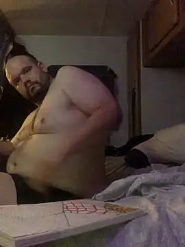 Snapshot of shakeweight chatting on 09.23.25 shakeweight online show from 09.23.25