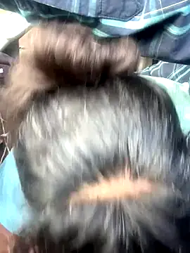 Snapshot of shakeweight chatting on 11.07.25 shakeweight online show from 11.07.25