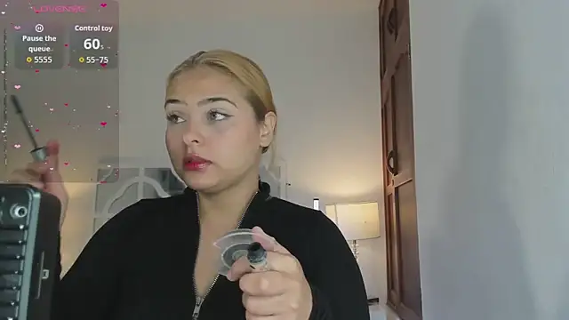 MikaelaStone online show from 02.22.26