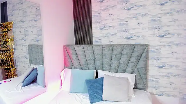 ShanelEvans online show from 03.12.26