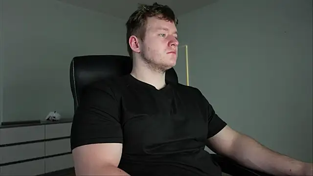 Snapshot of Richard_Dullas chatting on 11.22.25 Richard Dullas online show from 11.22.25