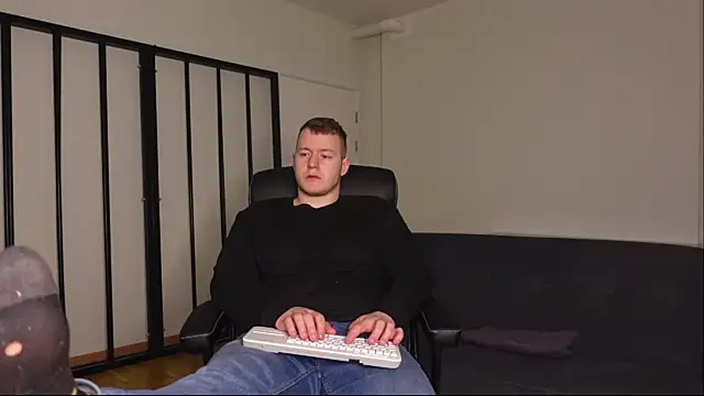 Snapshot of Richard_Dullas chatting on 12.03.25 Richard Dullas online show from 12.03.25