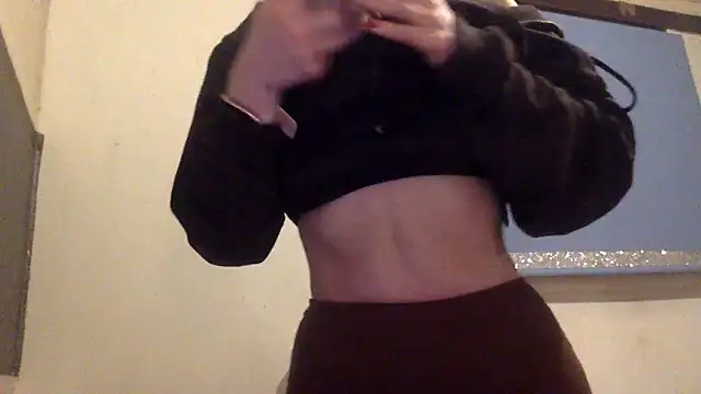 Snapshot of Bellababexox chatting on 10.29.25 Bellababexox online show from 10.29.25