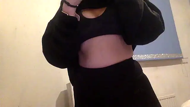 Snapshot of Bellababexox chatting on 11.01.25 Bellababexox online show from 11.01.25