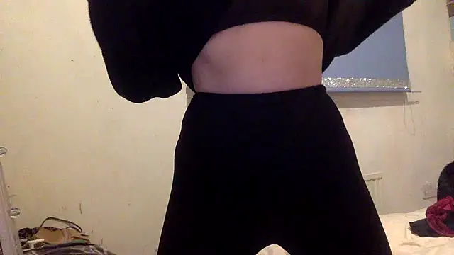 Snapshot of Bellababexox chatting on 11.03.25 Bellababexox online show from 11.03.25