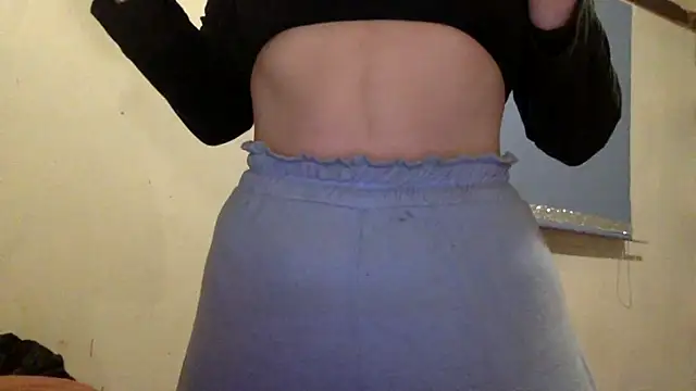 Snapshot of Bellababexox chatting on 11.13.25 Bellababexox online show from 11.13.25