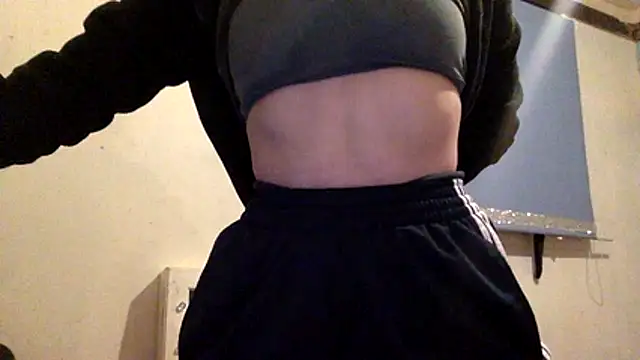 Snapshot of Bellababexox chatting on 12.04.25 Bellababexox online show from 12.04.25