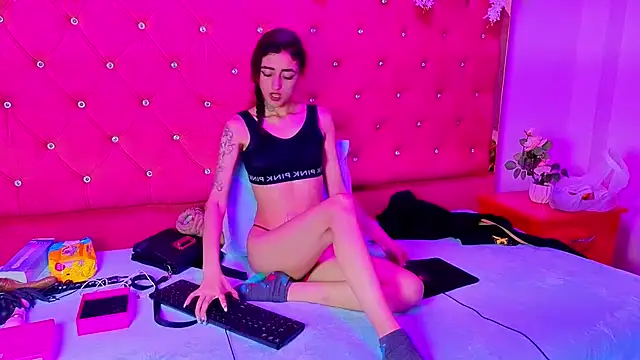  Maleja 19  online show from 02.18.26