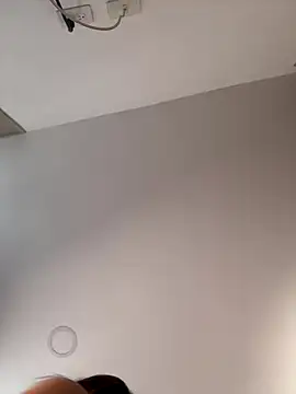 Snapshot of Mavii_ chatting on 11.12.25 Mavii online show from 11.12.25