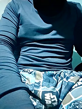 Snapshot of Chinocor1 chatting on 12.18.25 Chinocor1 online show from 12.18.25