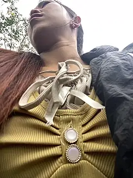 Huong-Ly online show from 12.22.25