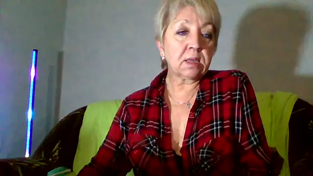 DianaQDream online show from 02.26.26