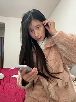 Snapshot of crhong666 chatting on 11.23.25 crhong666 online show from 11.23.25