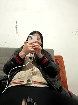 crhong666 online show from 01.14.26