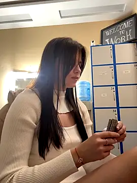 kimberlyy77 online show from 10.15.25