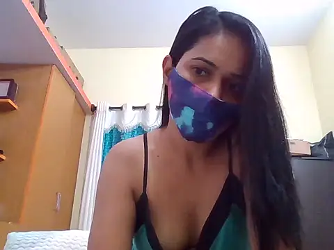 Curvyqueenz online show from 11.05.25