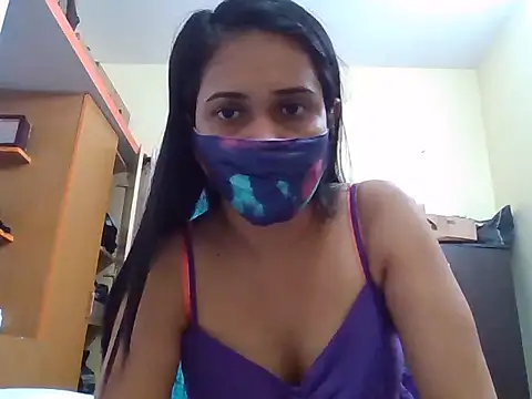 Curvyqueenz online show from 11.06.25