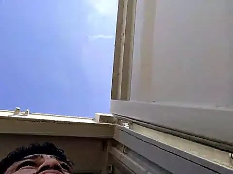 Snapshot of titolovemilfs chatting on 12.17.25 titolovemilfs online show from 12.17.25