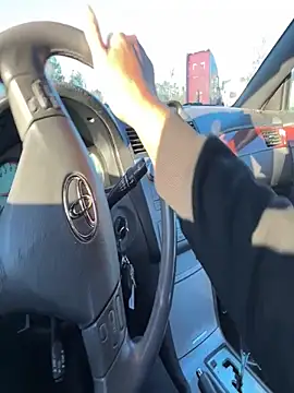 Snapshot of RightSized62 chatting on 11.23.25 RightSized62 online show from 11.23.25