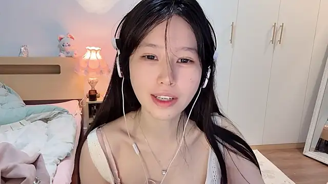 Snapshot of xixi_gougou chatting on 11.06.25 xixi gougou online show from 11.06.25