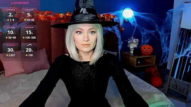 EvelynPoole online show from 10.23.25