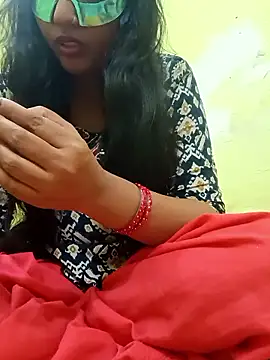 Snapshot of baurisilpi chatting on 11.13.25 baurisilpi online show from 11.13.25