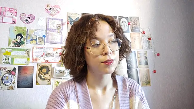 Snapshot of Ieadership chatting on 09.12.25 Ieadership online show from 09.12.25