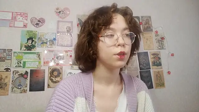 Snapshot of Ieadership chatting on 09.15.25 Ieadership online show from 09.15.25