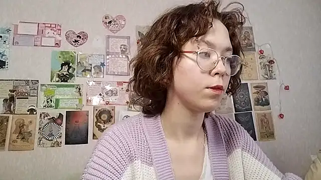 Snapshot of Ieadership chatting on 09.16.25 Ieadership online show from 09.16.25