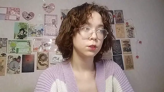 Snapshot of Ieadership chatting on 09.22.25 Ieadership online show from 09.22.25