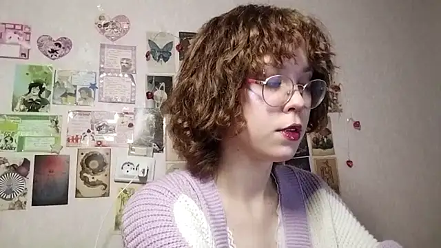 Snapshot of Ieadership chatting on 09.24.25 Ieadership online show from 09.24.25