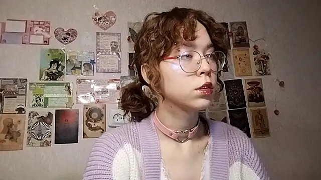 Snapshot of Ieadership chatting on 09.30.25 Ieadership online show from 09.30.25